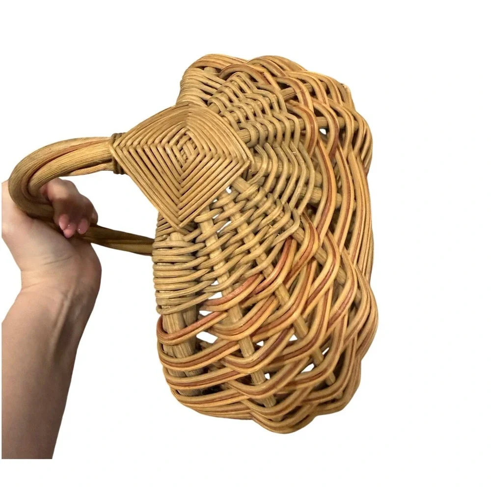 Handwoven Wicker Buttocks Egg Basket Natural Reed God's Eye Handle Farmhouse 10